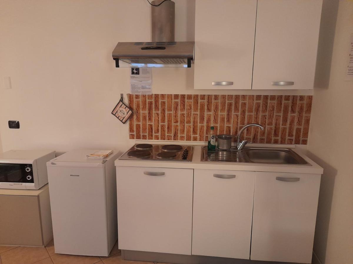 Ferienwohnung A Casa Di Sole Arese Exterior foto